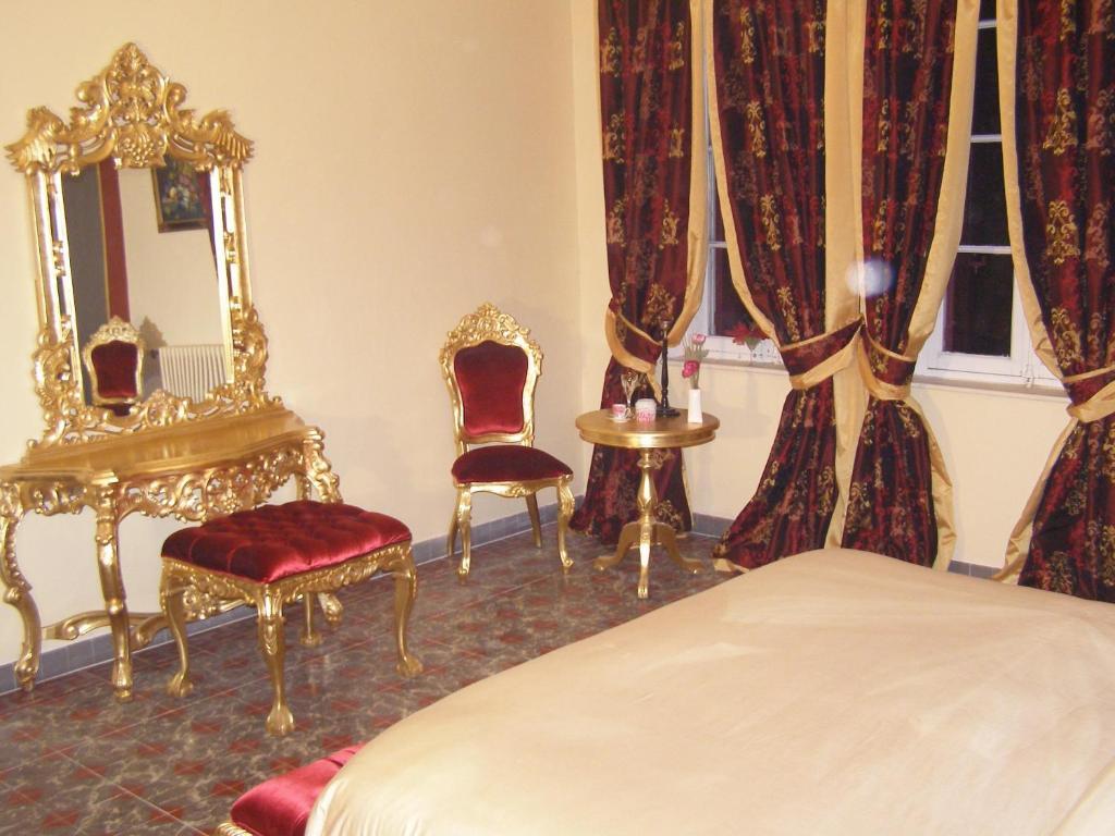 Le Relais Du Silence Chateau Lavail Labastide-dʼAnjou Chambre photo